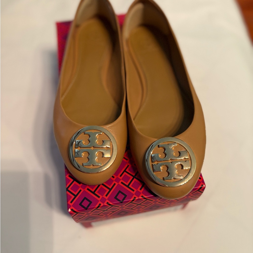 Tory Burch Camel Loafers with Gold Logo